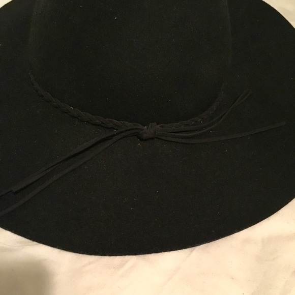 Black Hat - Picture 4 of 6